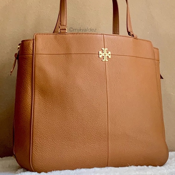 Tory Burch Handbags - NEW✨Tory Burch Ivy Side Zip Tote